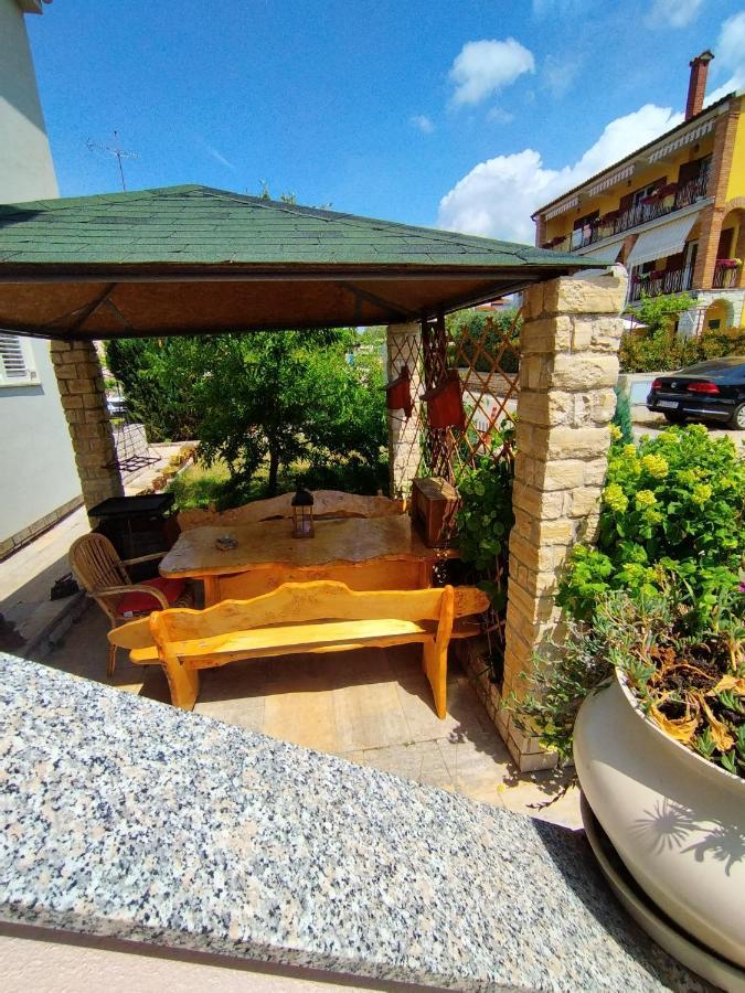 Apartment Erceg Porec Esterno foto